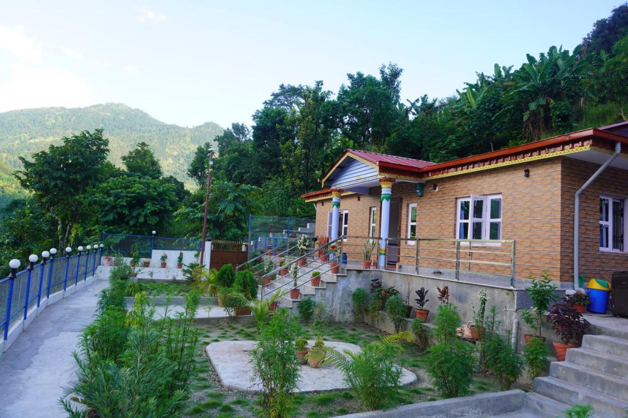 Lamjung Villa Bartar Exterior foto