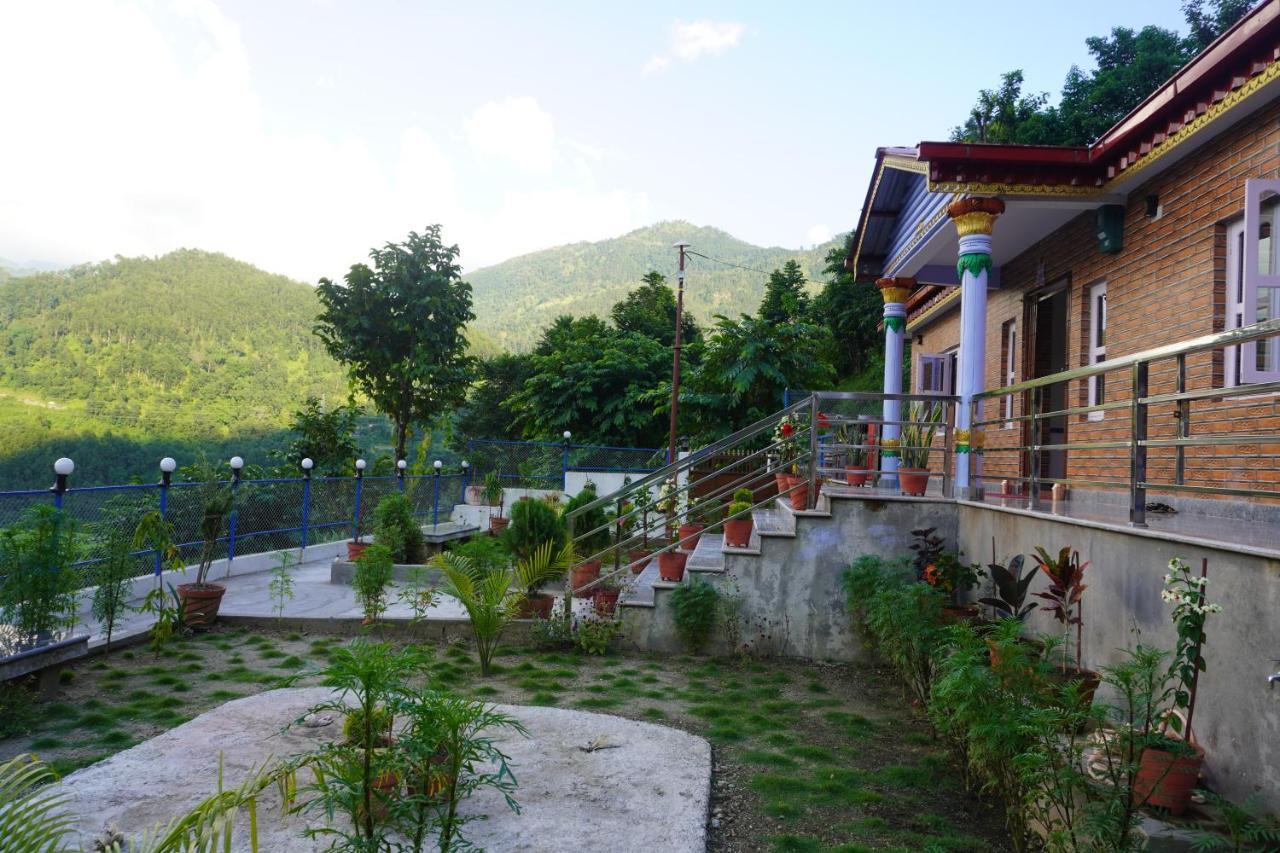 Lamjung Villa Bartar Exterior foto